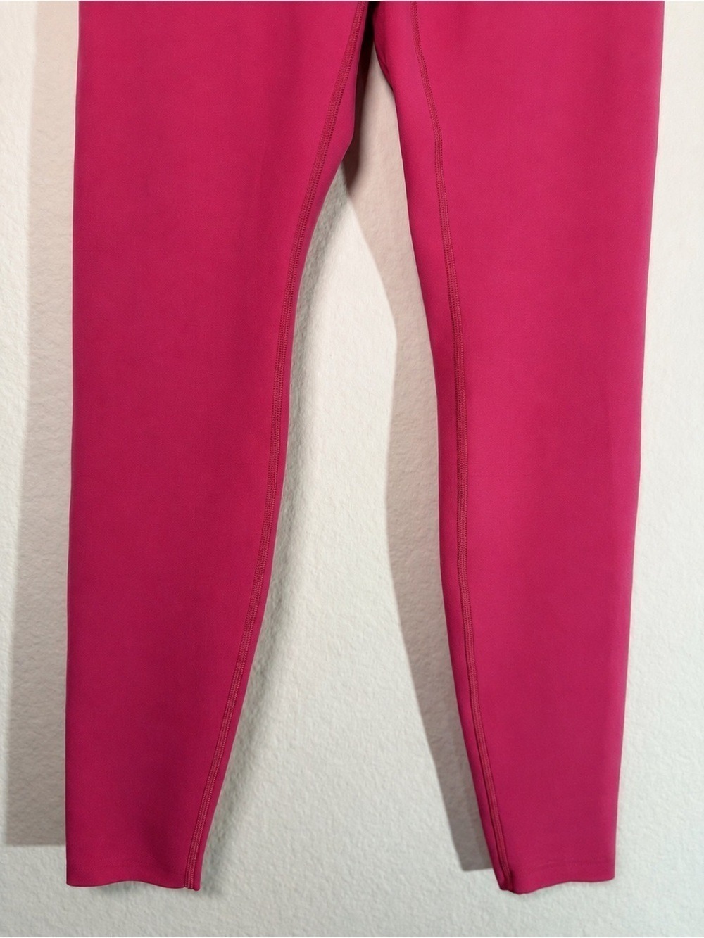 Lululemon Glow Up HR Tight 28” Raspberry Coulis RBCO Size 6 NWT - Picture 6 of 11